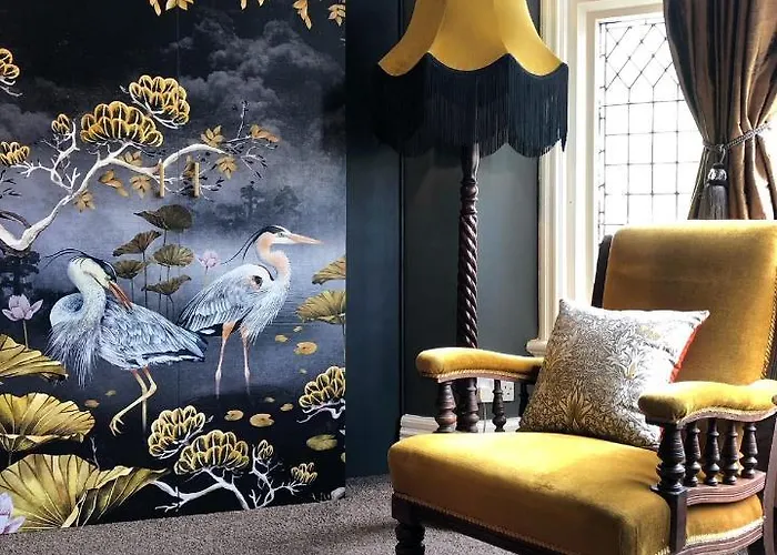 Best Hotels with Parking in Llandudno