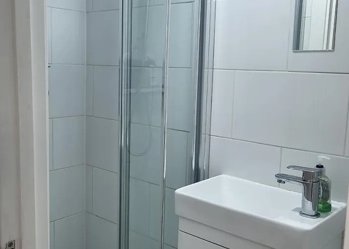 Top Nearest Hotels to Wembley Stadium